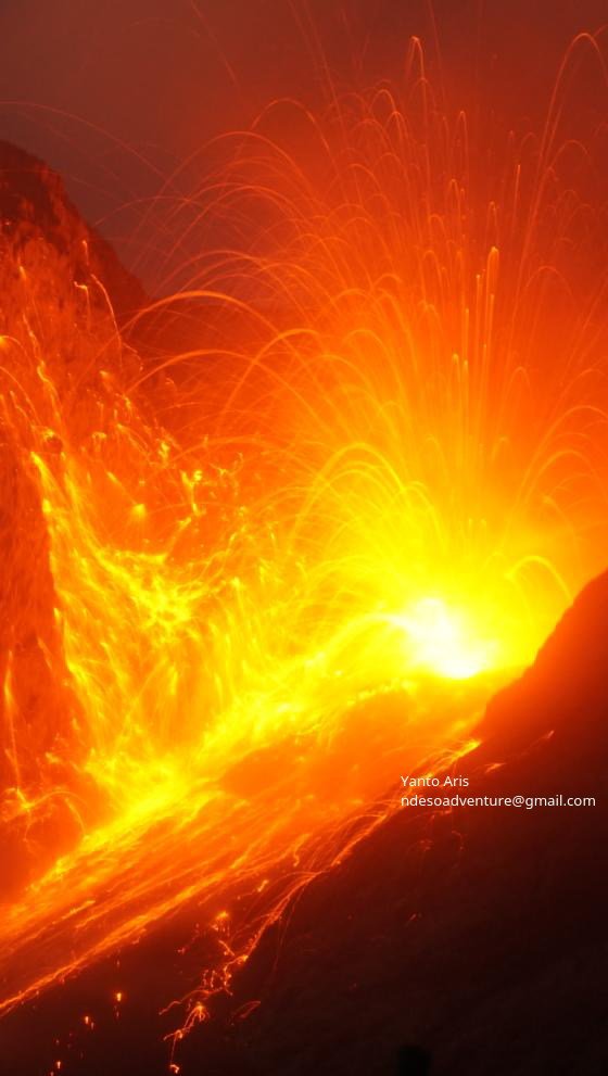 One of the Most Super active volcano with litle Strombolian eruption, Batu Tara still ongoing eruption since 2007 Locate at Remote island 78 km from Flores Mainland, at eastern of Flores Sea.