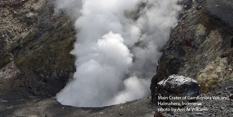 Gamkonora Volcano, last eruption with preatic on February 2013, also very active volcano with big crater