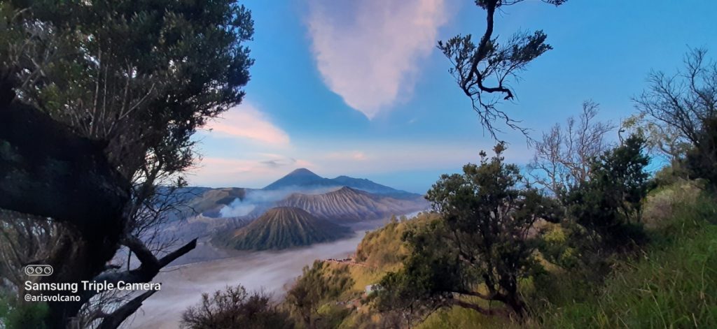 Mount Bromo Volcano the Most popular for Photographhy tour